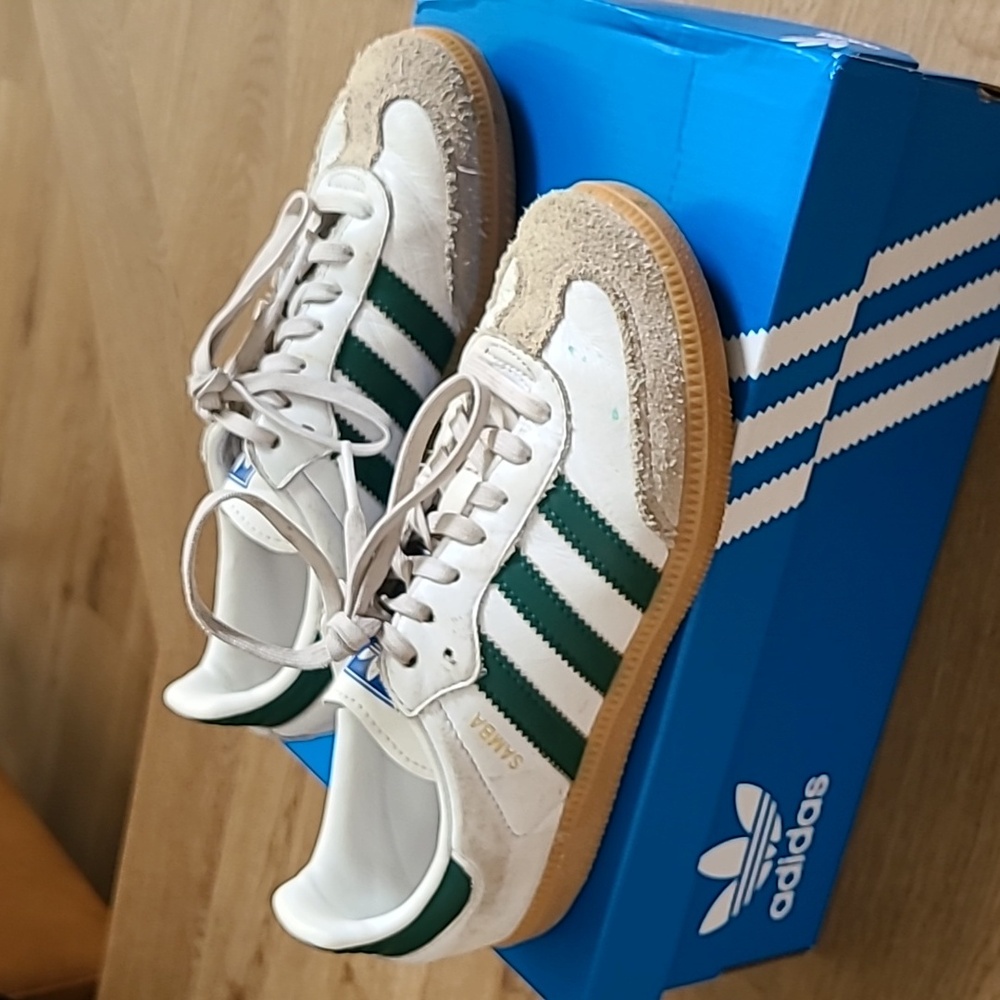Adidas samba kids size 2 green white
